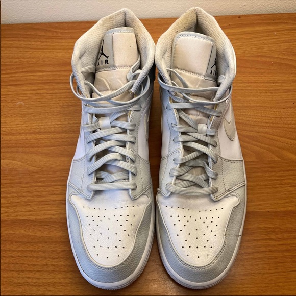 Jordan 1 Mid - Picture 4 of 9